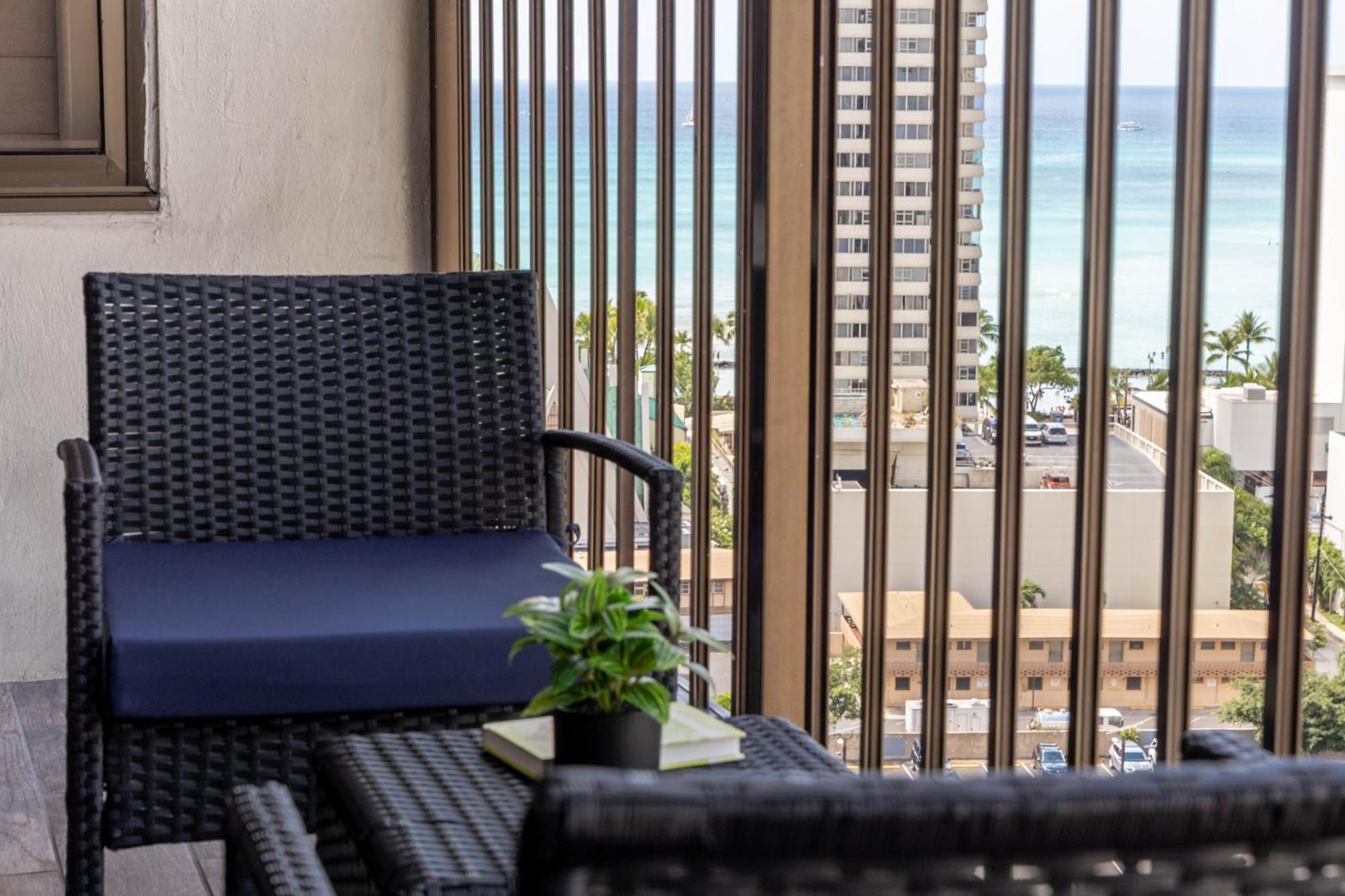 Aloha Vibes With Ocean Views, Near Beach & Parking! Honolulu Exterior foto